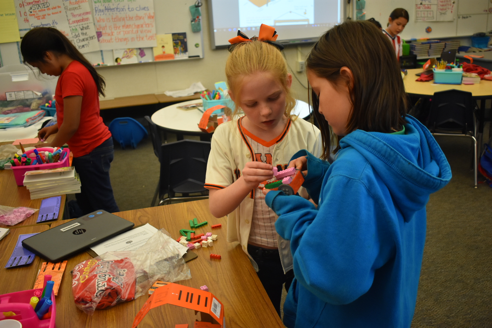 2 Girls from McCardle Code Club